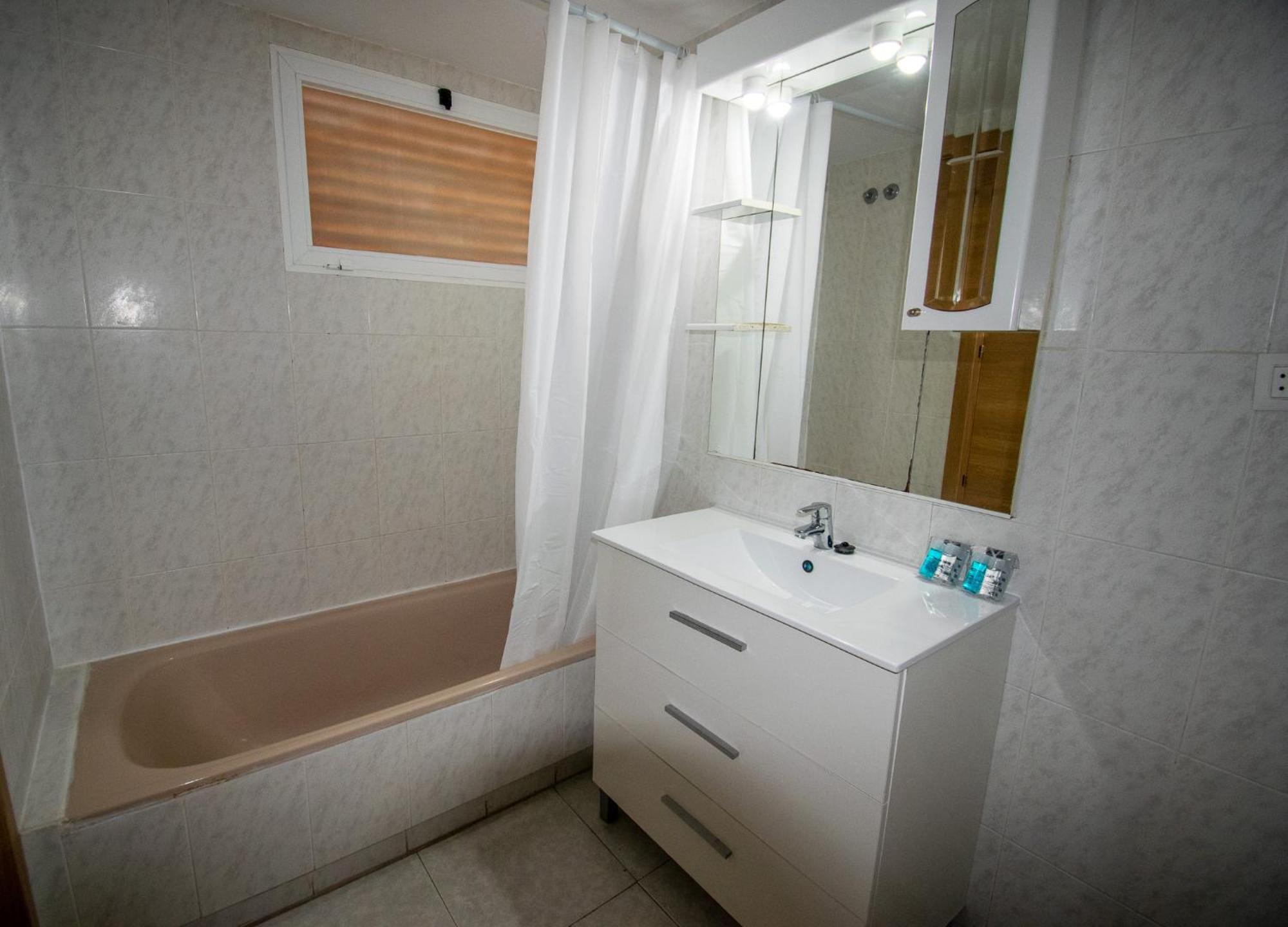 Tropicmar Familiar Levante Beach Бенидорм Екстериор снимка